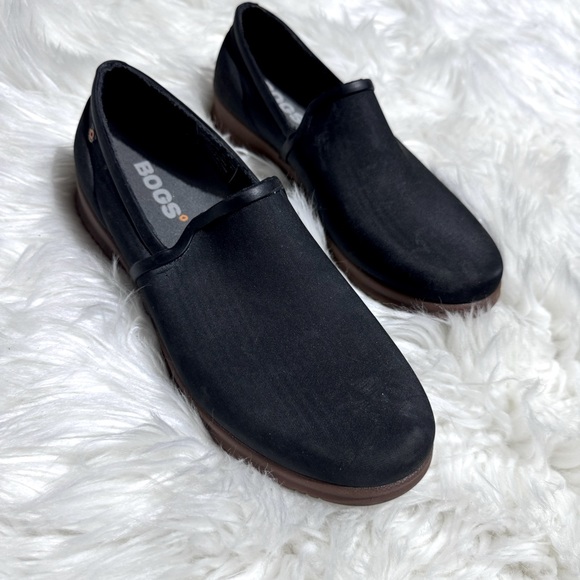 Bogs Shoes - Bogs woman’s black waterproof shoes size 10‎